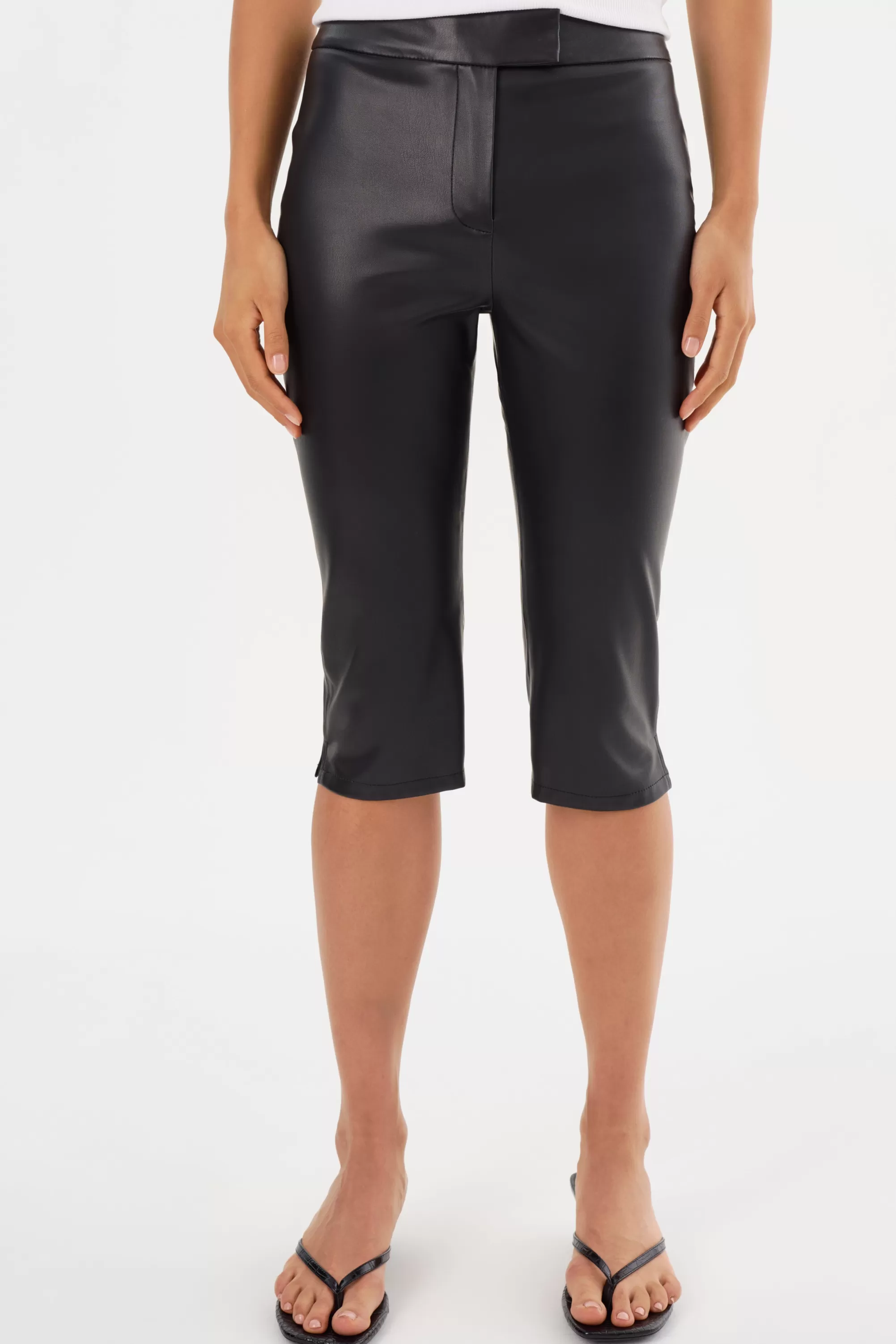 New LAMARQUE FAYA | Faux Leather Capri Pants Black