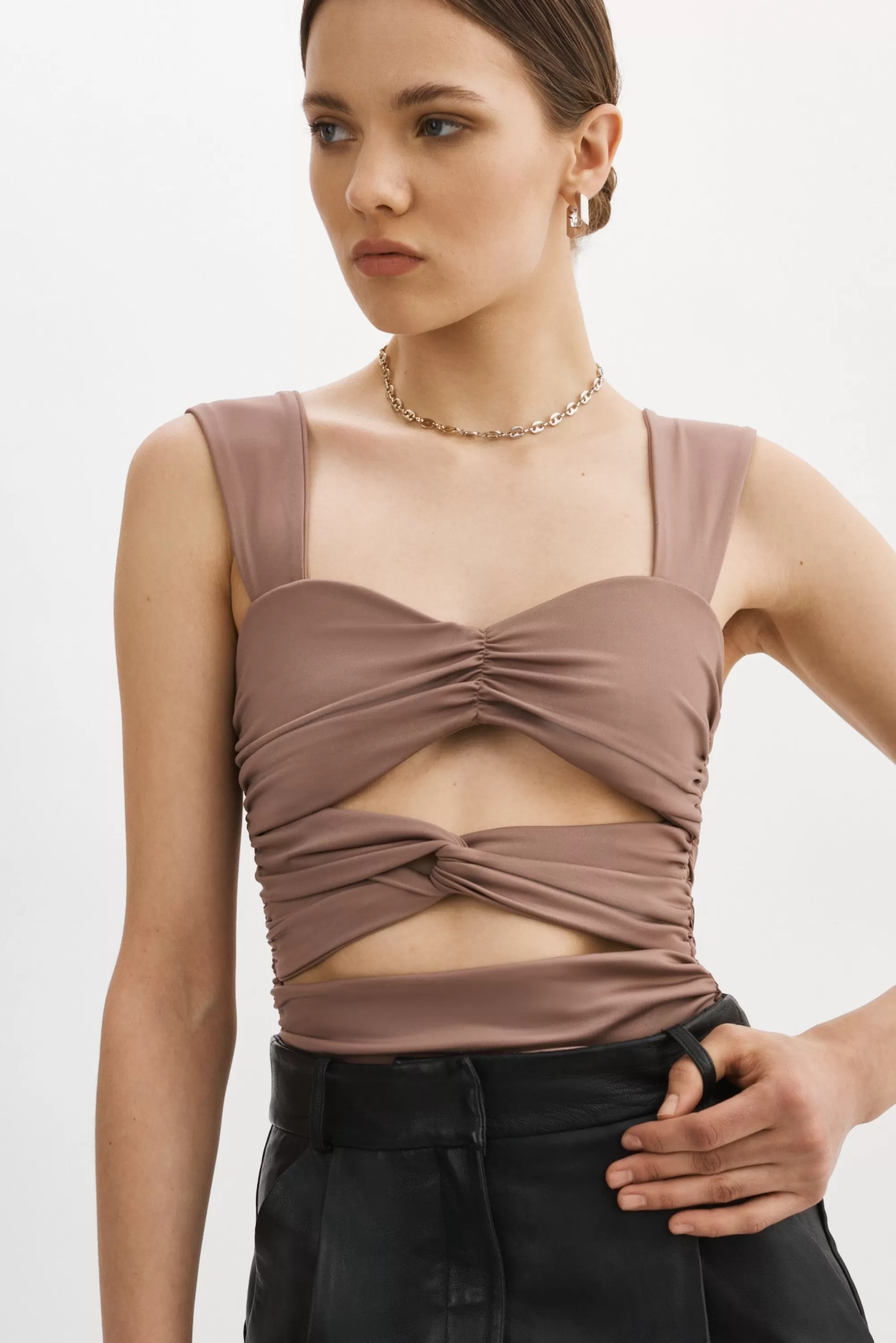 New LAMARQUE ZEELA | Ruched Cutout Cami Shiitake